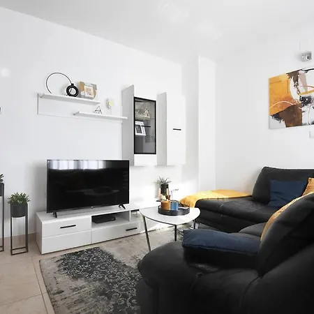 Family Manuela Apartman Zadar