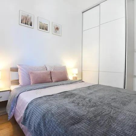 Family Manuela Apartman Zadar